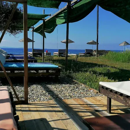 Hotel Oiki Beachcamp *