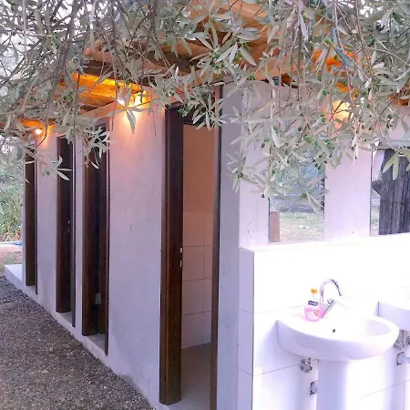 Oiki Beachcamp Hotel
