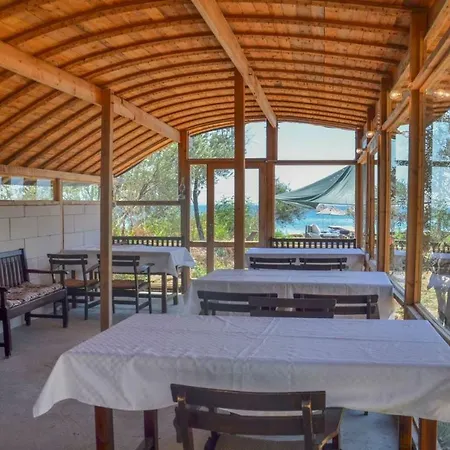 Oiki Beachcamp * Kucukkuyu