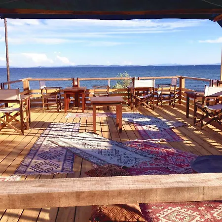 Hotel Oiki Beachcamp *