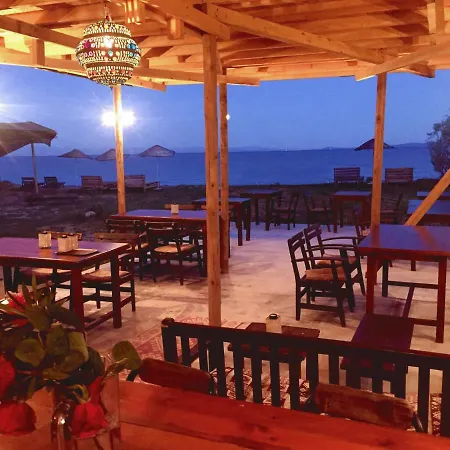 Oiki Beachcamp Kucukkuyu