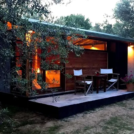 Hotel Oiki Beachcamp